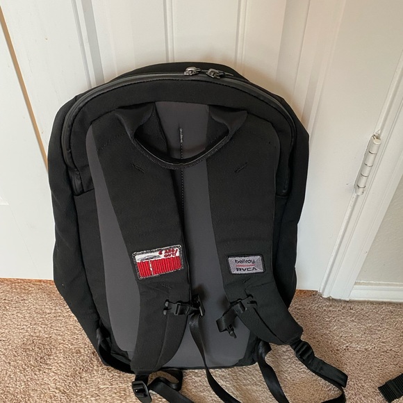 Bellroy x RVCA Classic 22L backpack - Picture 2 of 5